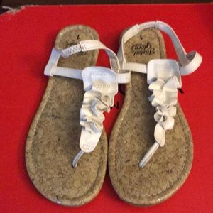 Girls sandals size 1